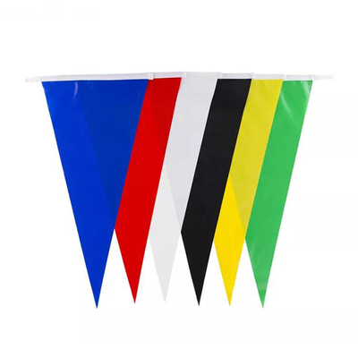 OEM ODM Trójkątna flaga Trznadel Niestandardowe 100D tkanina poliestrowa Trójkątne flagi sznurkowe