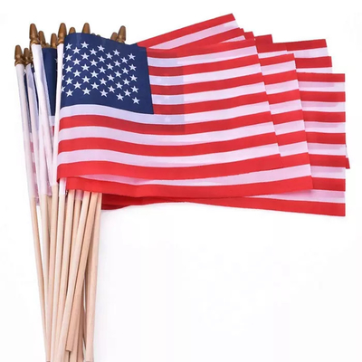 Spersonalizowane podręczne flagi amerykańskie z dzianiny poliestrowej z białym biegunem